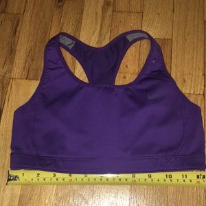 💜Nike Dri Fit Sports Bra - Like NEW💜